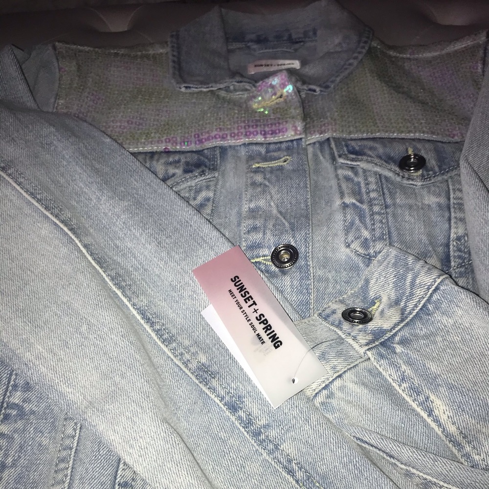 NEW Sunset & Spring Light Denim Wash Sequin Denim Jacket Size Small - Picture 7 of 15
